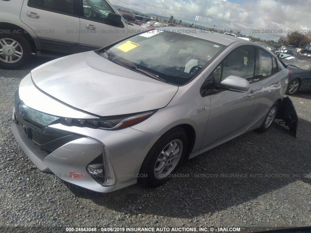 JTDKARFP9H3002967 - 2017 TOYOTA PRIUS PRIME  银色 照片 2