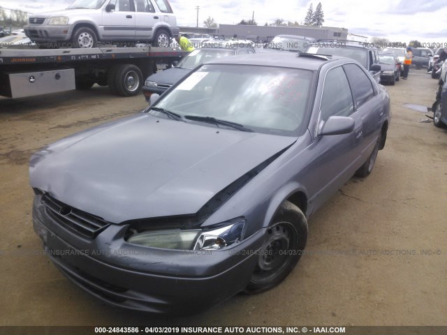 JT2BF22KXW0137756 - 1998 TOYOTA CAMRY CE/LE/XLE GRAY photo 2