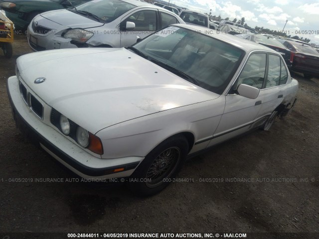 WBAHE2310RGE84051 - 1994 BMW 530 I AUTOMATIC WHITE photo 2