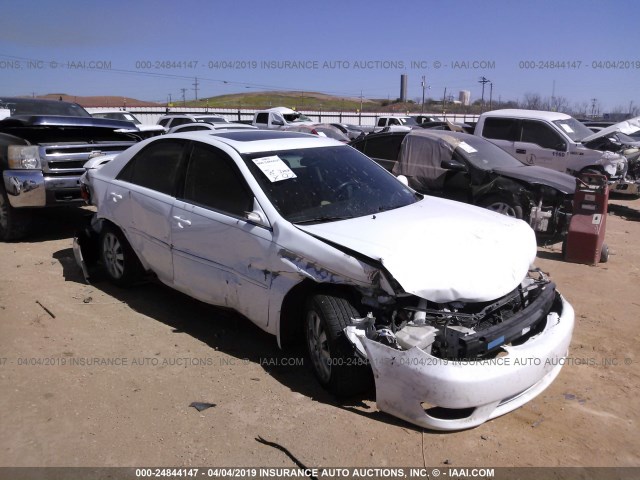 4T1BE32K95U582279 - 2005 TOYOTA CAMRY LE/XLE/SE WHITE photo 1