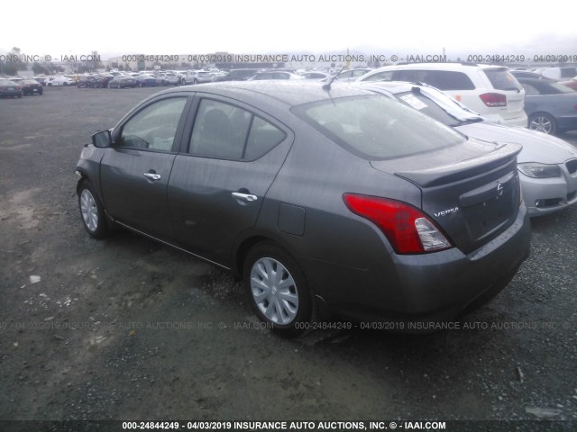 3N1CN7AP8KL808110 - 2019 NISSAN VERSA S/S PLUS/SV GRAY photo 3