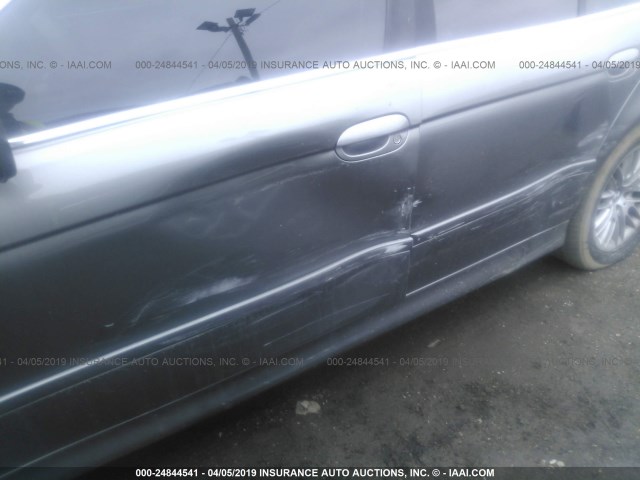 WBADT63413CK41138 - 2003 BMW 530 I AUTOMATIC GRAY photo 6