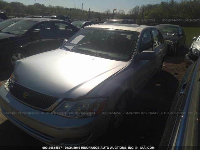 4T1BF28B0YU050485 - 2000 TOYOTA AVALON XL/XLS SILVER photo 2