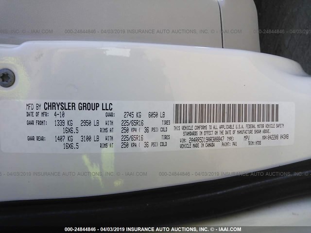 2A4RR5D19AR308847 - 2010 CHRYSLER TOWN & COUNTRY TOURING WHITE photo 9