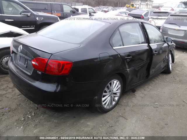 3VWLL7AJ8DM379673 - 2013 VOLKSWAGEN JETTA TDI BLACK photo 4