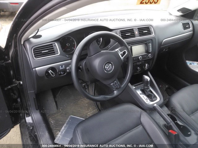 3VWLL7AJ8DM379673 - 2013 VOLKSWAGEN JETTA TDI BLACK photo 5