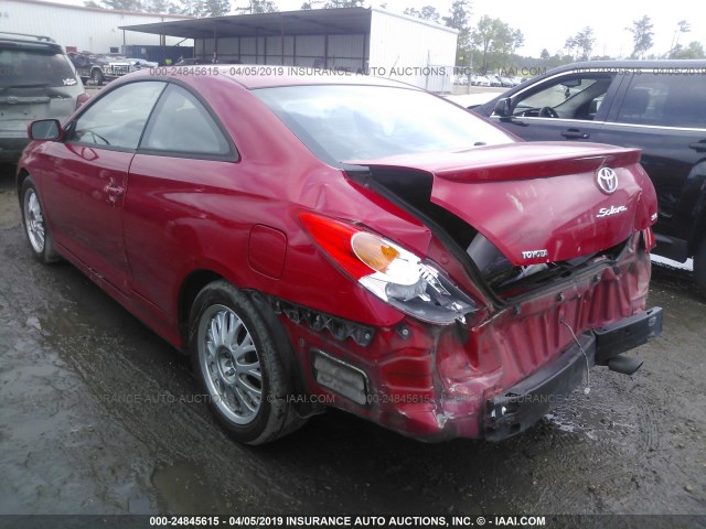 4T1CE38P25U959008 - 2005 TOYOTA CAMRY SOLARA SE/SLE RED photo 3