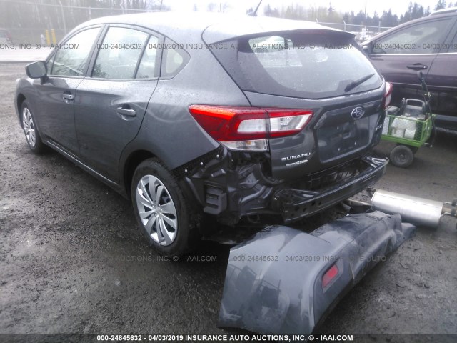 4S3GTAA64J3750824 - 2018 SUBARU IMPREZA GRAY photo 3