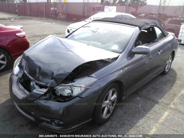 4T1FA38P47U120957 - 2007 TOYOTA CAMRY SOLARA SE/SLE GRAY photo 2