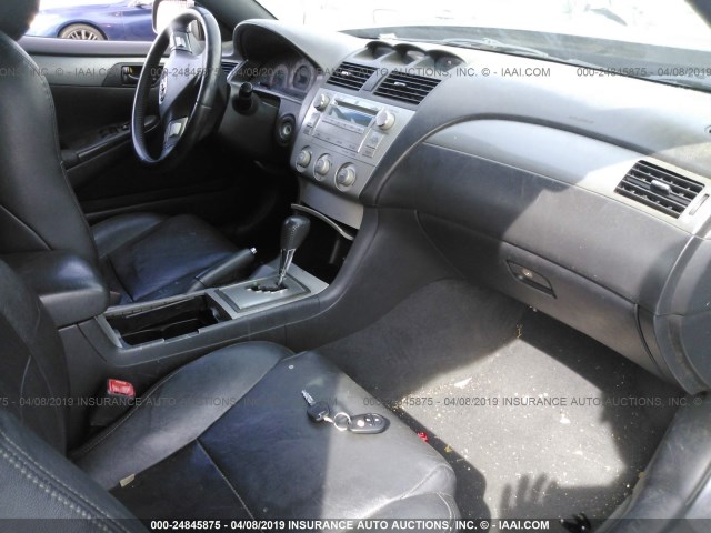 4T1FA38P47U120957 - 2007 TOYOTA CAMRY SOLARA SE/SLE GRAY photo 5