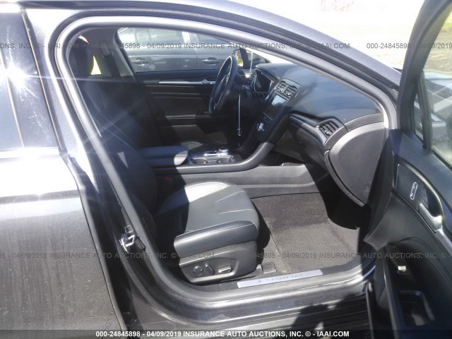 3FA6P0RU6HR323207 - 2017 FORD FUSION TITANIUM HEV GRAY photo 5