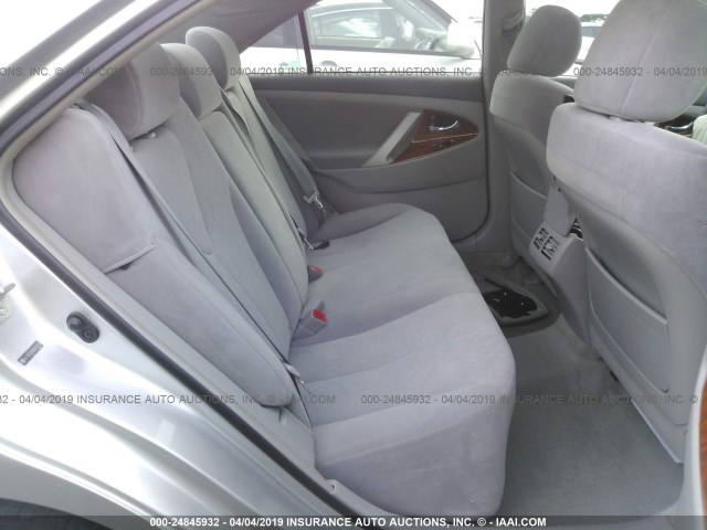 4T1BF3EK9AU020790 - 2010 TOYOTA CAMRY SE/LE/XLE SILVER photo 8