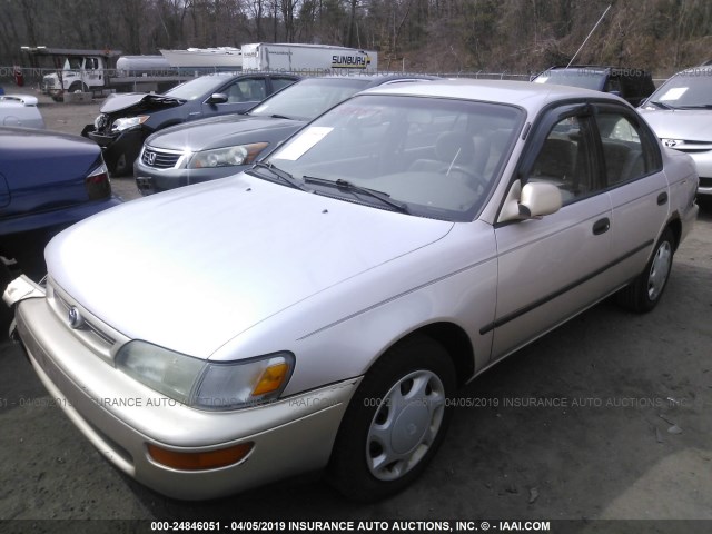 2T1BB02E0TC146369 - 1996 TOYOTA COROLLA DX GOLD photo 2