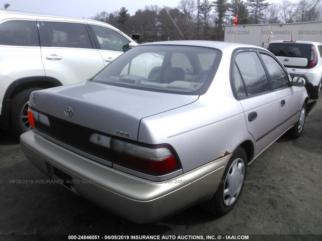 2T1BB02E0TC146369 - 1996 TOYOTA COROLLA DX GOLD photo 4