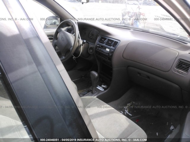 2T1BB02E0TC146369 - 1996 TOYOTA COROLLA DX GOLD photo 5