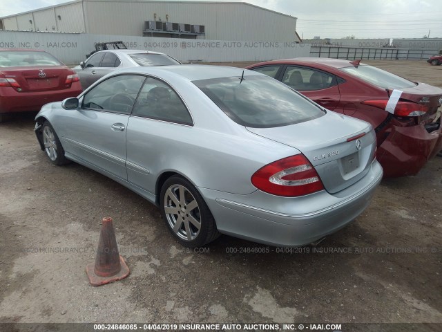 WDBTJ65J95F164106 - 2005 MERCEDES-BENZ CLK 320C SILVER photo 3