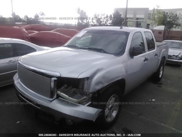 3GTP1VE00BG138508 - 2011 GMC SIERRA C1500 SLE SILVER photo 2