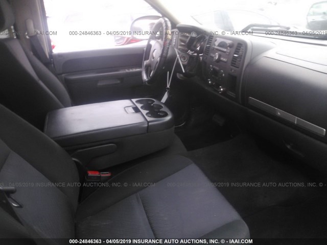 3GTP1VE00BG138508 - 2011 GMC SIERRA C1500 SLE SILVER photo 5