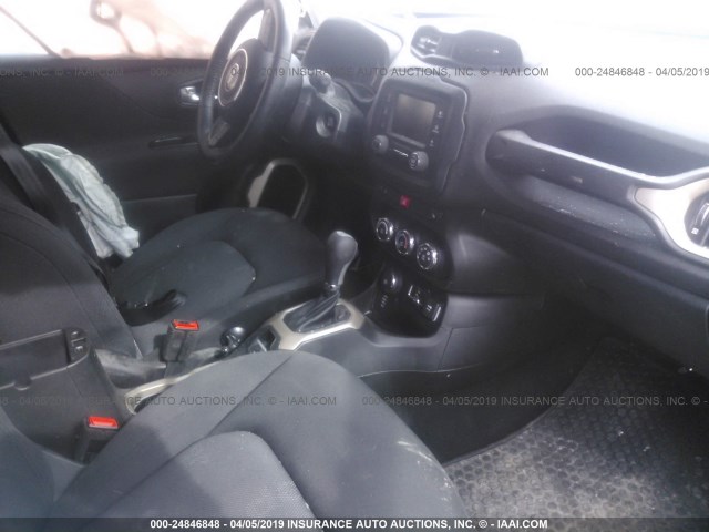 ZACCJBBT1GPC61431 - 2016 JEEP RENEGADE LATITUDE BLACK photo 5