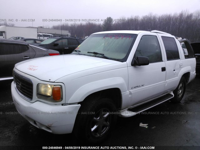 1GYEK13R7XR412819 - 1999 CADILLAC ESCALADE WHITE photo 2