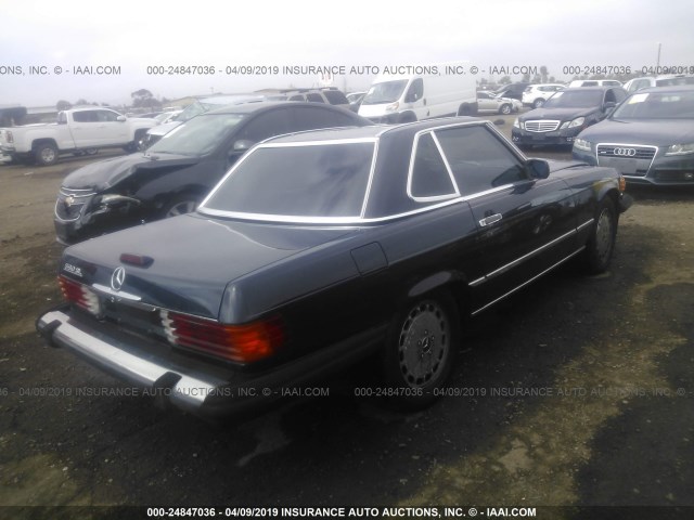 WDBBA48D3KA094682 - 1989 MERCEDES-BENZ 560 SL BLUE photo 4