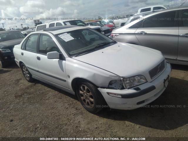 YV1VS29522F849132 - 2002 VOLVO S40 1.9T WHITE photo 1