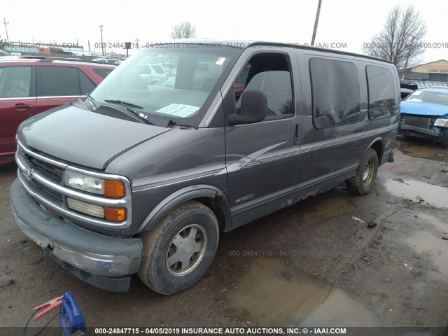 1GBFG15R4Y1109946 - 2000 CHEVROLET EXPRESS G1500  GRAY photo 2