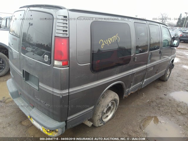 1GBFG15R4Y1109946 - 2000 CHEVROLET EXPRESS G1500  GRAY photo 4