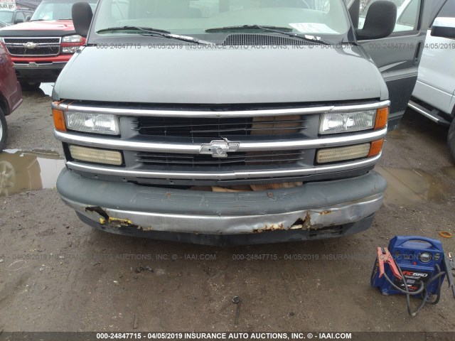 1GBFG15R4Y1109946 - 2000 CHEVROLET EXPRESS G1500  GRAY photo 6