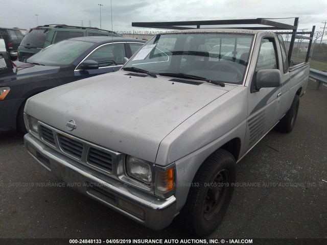 1N6HD16S2PC377649 - 1993 NISSAN TRUCK KING CAB SE SILVER photo 2