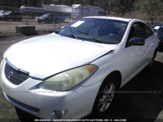 4T1CE30P74U803167 - 2004 TOYOTA CAMRY SOLARA SE/SLE WHITE photo 2