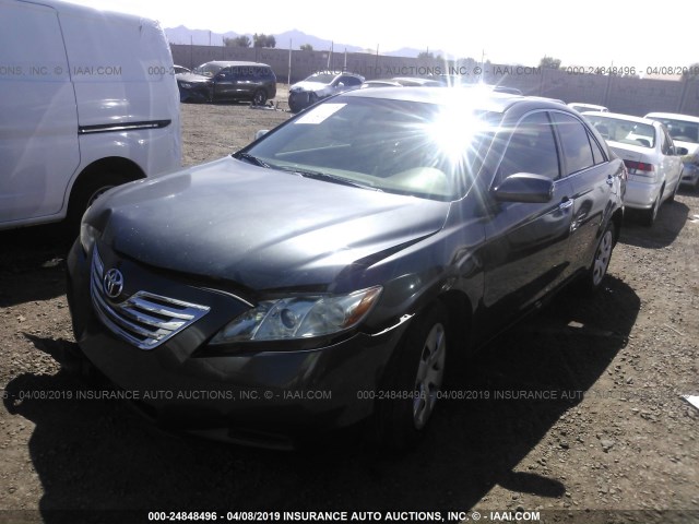 4T1BE46K09U800700 - 2009 TOYOTA CAMRY SE/LE/XLE GRAY photo 2