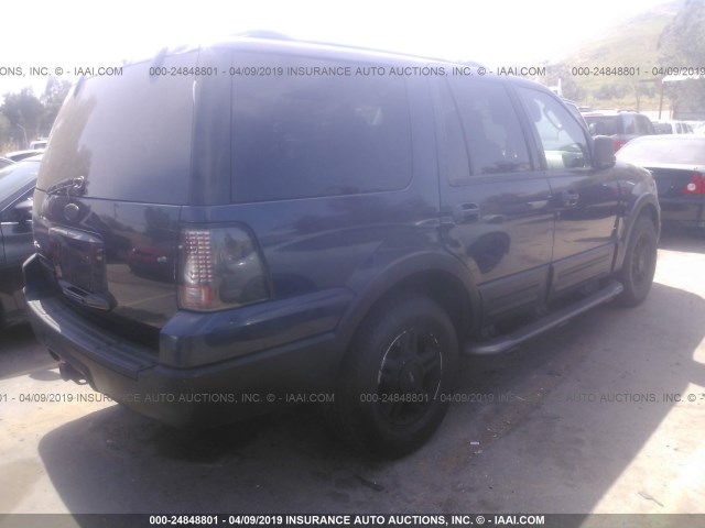 1FMRU15W84LB13788 - 2004 FORD EXPEDITION XLT BLUE photo 4