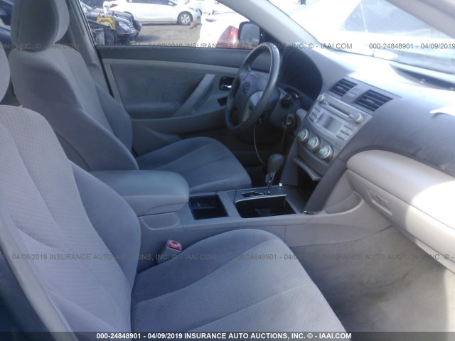 4T4BE46K88R037166 - 2008 TOYOTA CAMRY CE/LE/XLE/SE BLACK photo 5