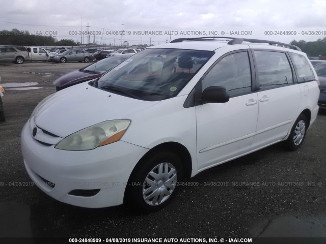 5TDZA23C26S462524 - 2006 TOYOTA SIENNA CE/LE WHITE photo 2