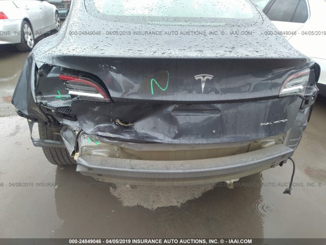 5YJ3E1EB1JF185029 - 2018 TESLA MODEL 3 GRAY photo 6