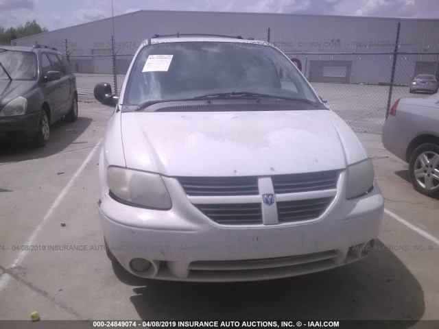 2D4GP44L66R631066 - 2006 DODGE GRAND CARAVAN SXT WHITE photo 6