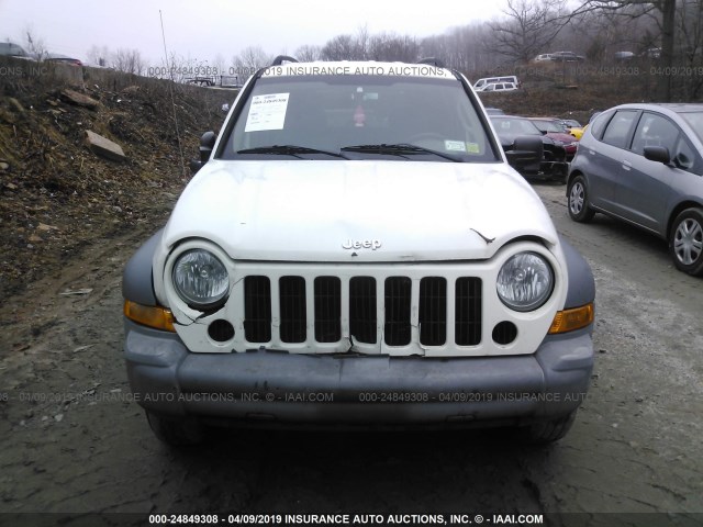 1J4GL48K35W708129 - 2005 JEEP LIBERTY SPORT თეთრი ფოტო 6