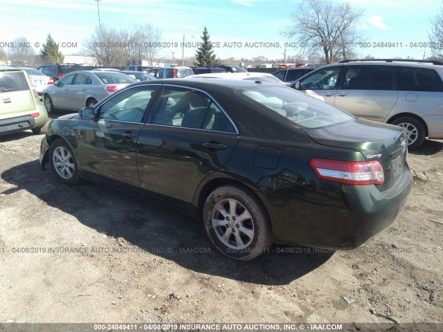 4T4BF3EK5BR090813 - 2011 TOYOTA CAMRY SE/LE/XLE GREEN photo 3