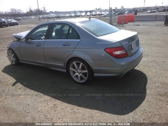 WDDGF4HB9DA778832 - 2013 MERCEDES-BENZ C 250 SILVER photo 3