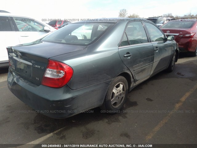 4T1BF30K82U518309 - 2002 TOYOTA CAMRY LE/XLE/SE GREEN photo 4