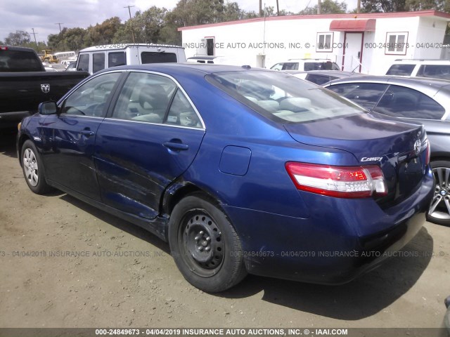 4T1BF3EK5BU689298 - 2011 TOYOTA CAMRY SE/LE/XLE BLUE photo 3