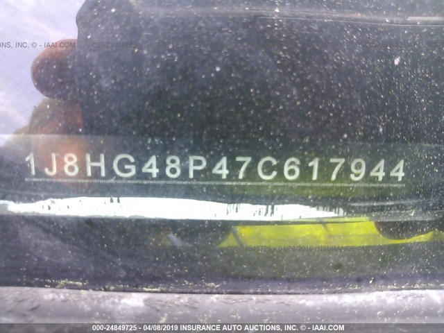 1J8HG48P47C617944 - 2007 JEEP COMMANDER TAN photo 9