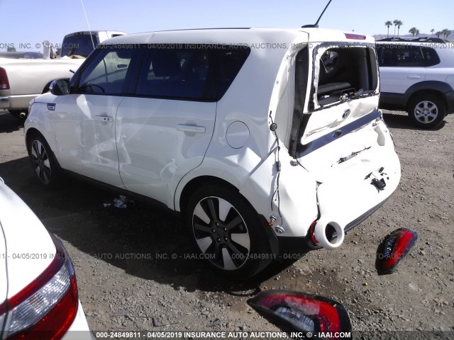 KNDJX3A52G7327691 - 2016 KIA SOUL ! WHITE photo 3