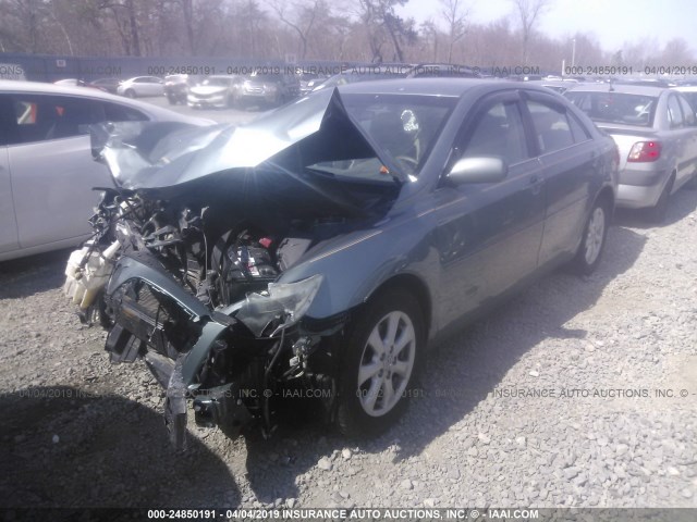 4T1BF3EK9BU586112 - 2011 TOYOTA CAMRY SE/LE/XLE GREEN photo 2