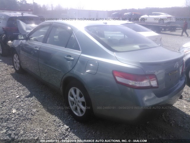 4T1BF3EK9BU586112 - 2011 TOYOTA CAMRY SE/LE/XLE GREEN photo 3