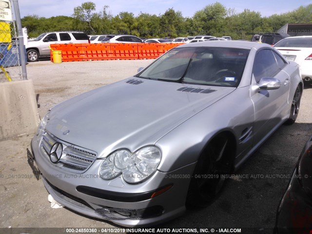 WDBSK75F63F017412 - 2003 MERCEDES-BENZ SL 500R SILVER photo 2