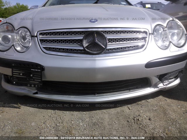 WDBSK75F63F017412 - 2003 MERCEDES-BENZ SL 500R SILVER photo 6