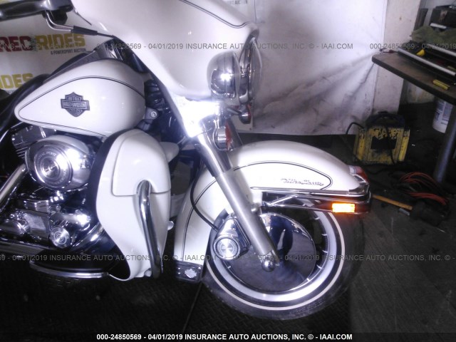 1HD1FLW126Y683834 - 2006 HARLEY-DAVIDSON FLHTCUI SHRINE WHITE photo 5