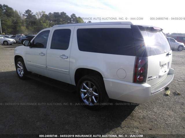 1GKS1MEF5CR204176 - 2012 GMC YUKON XL DENALI WHITE photo 3